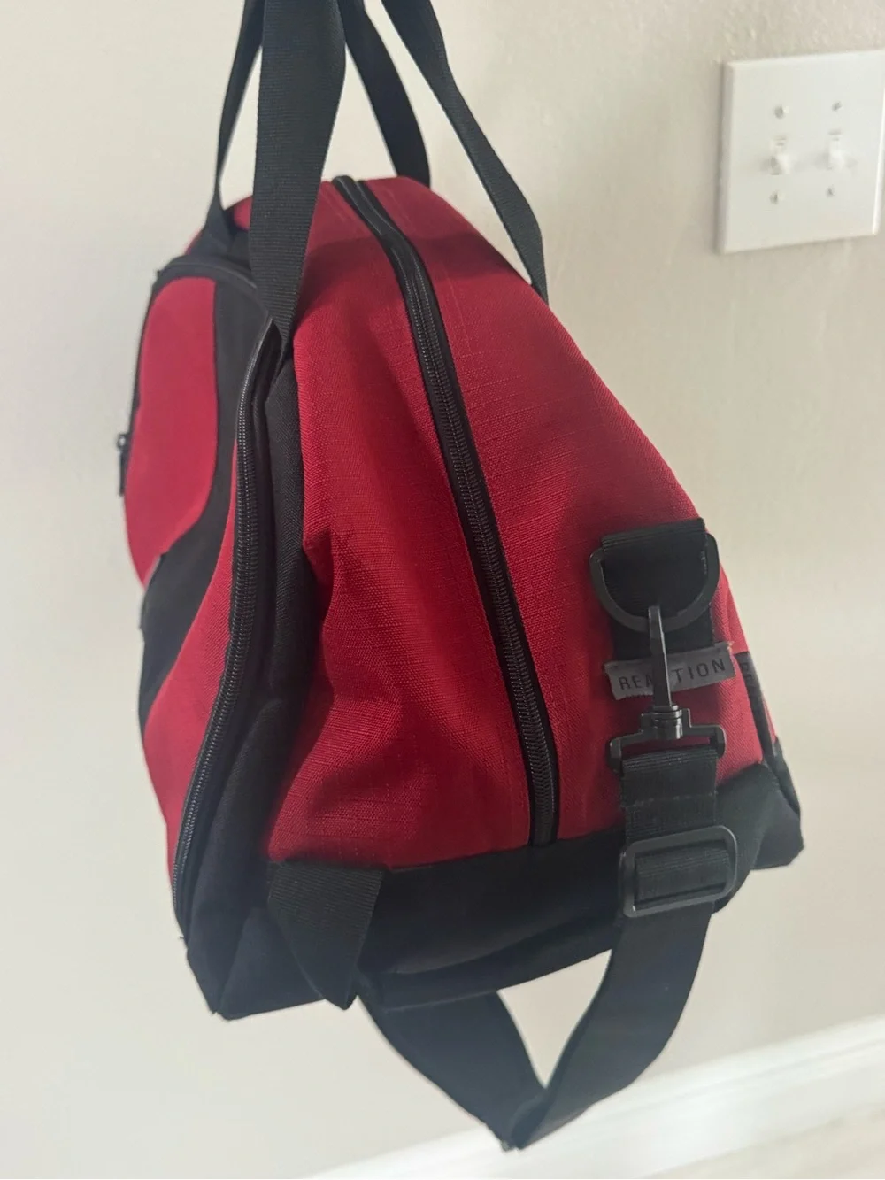 Kenneth Cole Reaction Men's Red & Black Duffel Bag